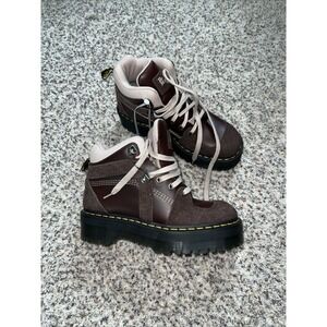 Dr. Martens NewZuma Hiker Brown Leather Suede Platform Boots Women's Sz 9 EU 41